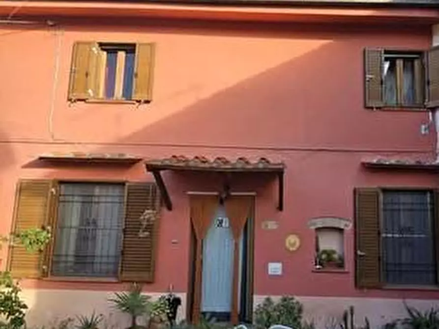 Immagine 12 di Terratetto in vendita  a San Giuliano Terme