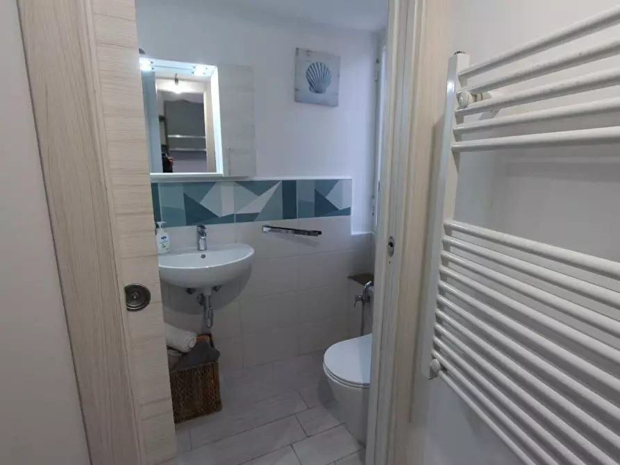 Immagine 9 di Appartamento in vendita  a La Spezia