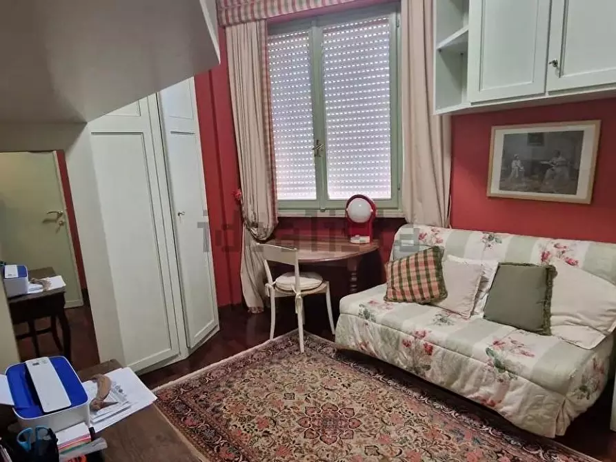 Immagine 22 di Appartamento in vendita  a Viareggio