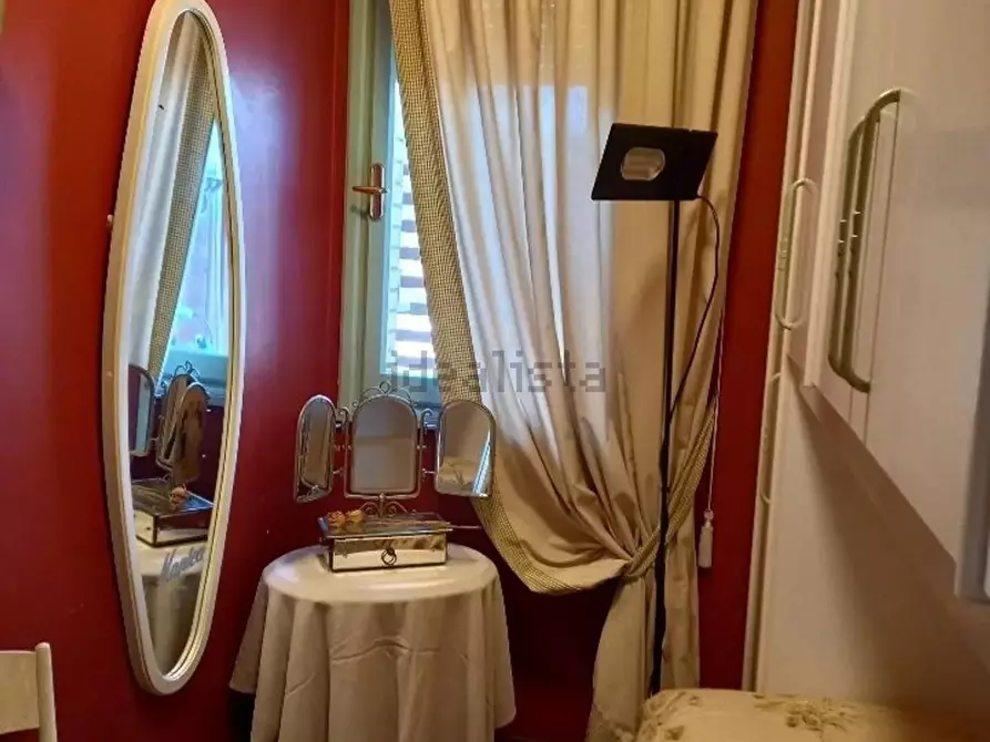 Immagine 28 di Appartamento in vendita  a Viareggio