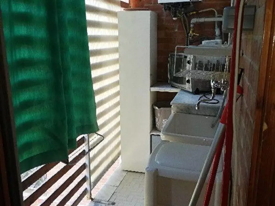 Immagine 10 di Appartamento in vendita  a Viareggio