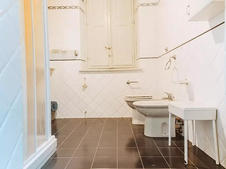 Immagine 27 di Villa in vendita  a Capannori