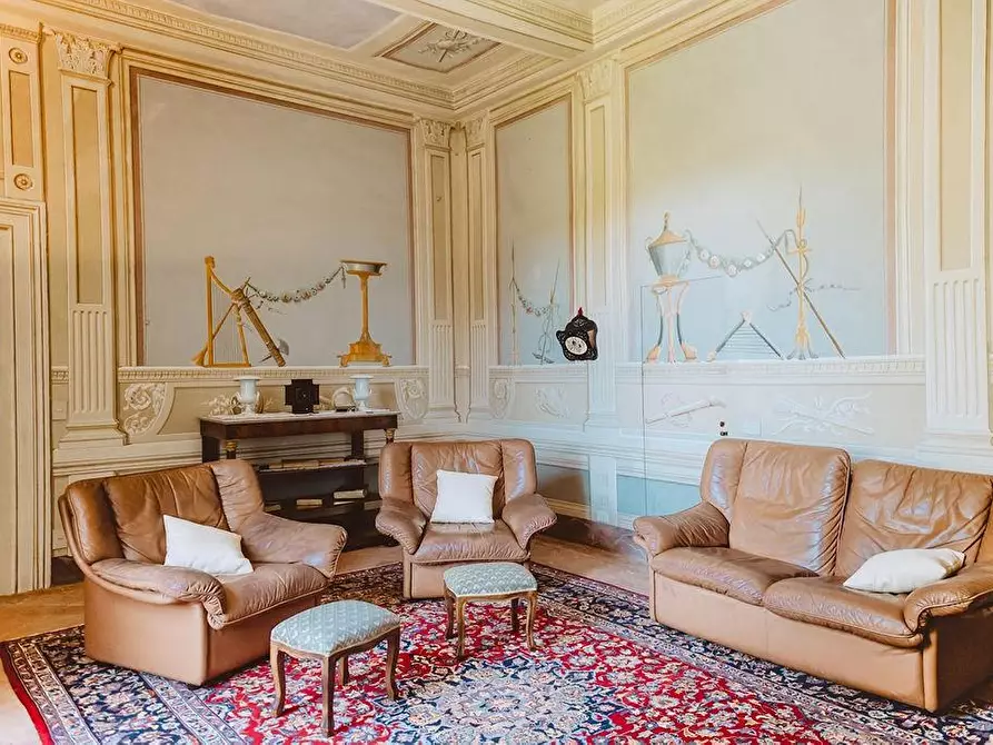 Immagine 20 di Villa in vendita  a Capannori