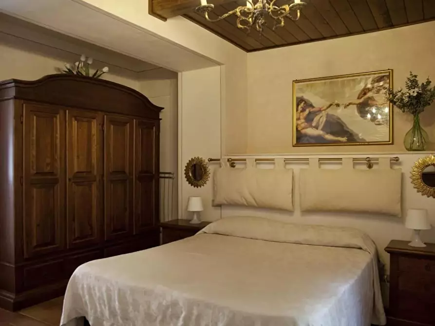 Immagine 9 di Casa colonica in vendita  a Lamporecchio