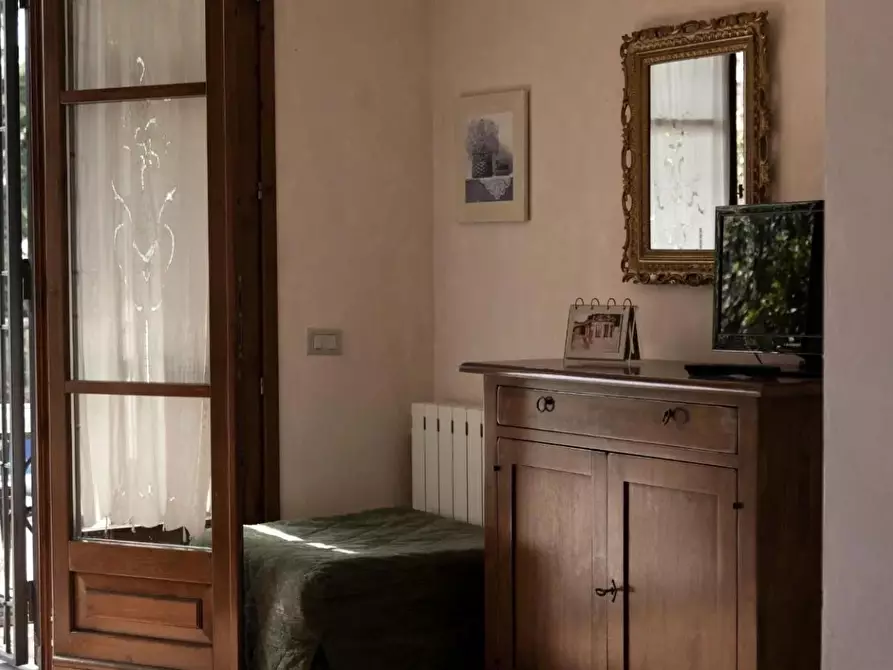 Immagine 11 di Casa colonica in vendita  a Lamporecchio