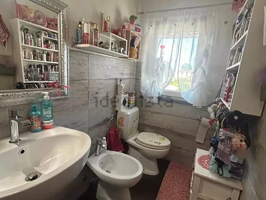 Immagine 13 di Villa in vendita  a Massarosa