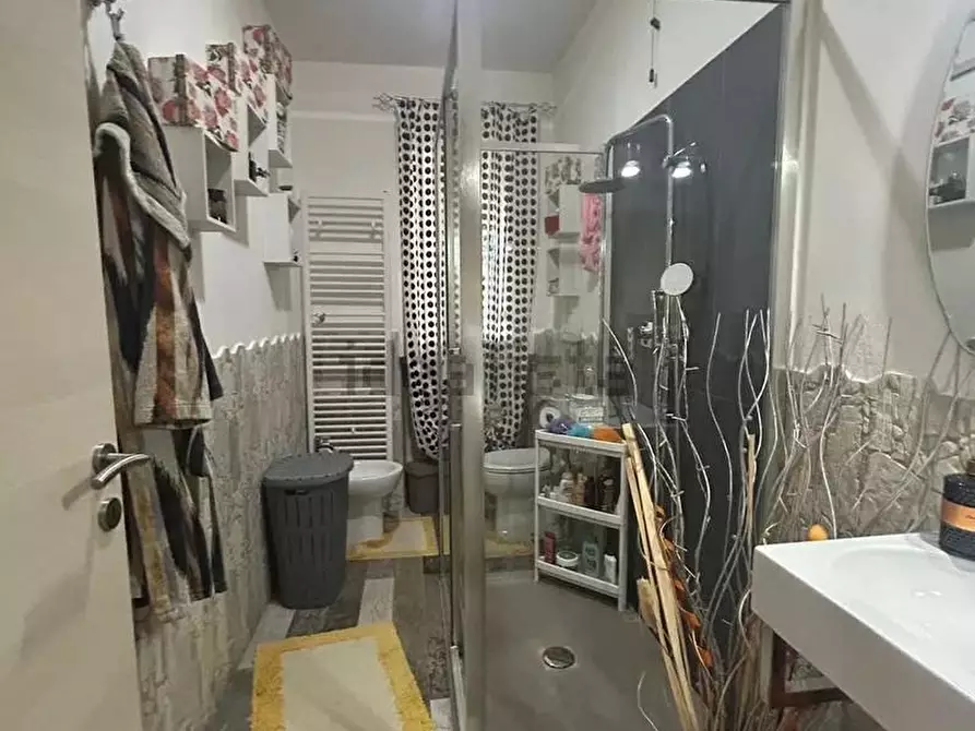 Immagine 8 di Villa in vendita  a Massarosa