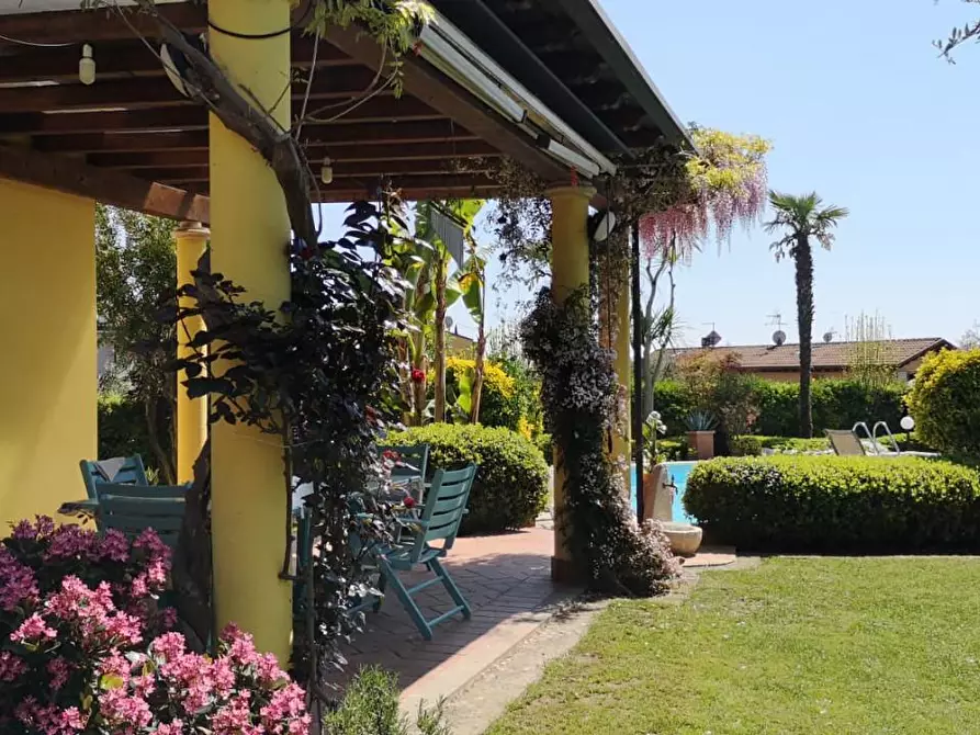 Immagine 26 di Villa in vendita  a Montignoso