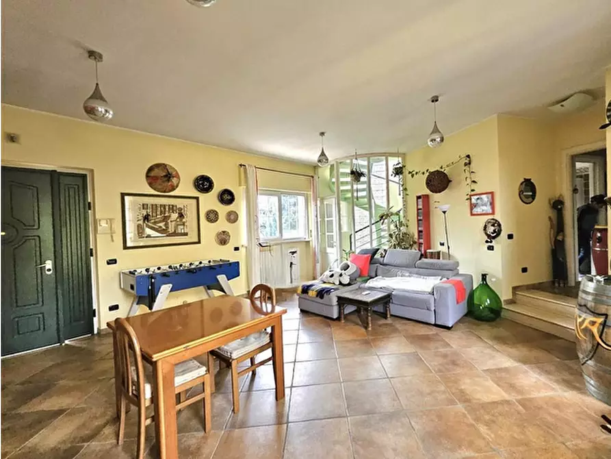 Immagine 12 di Villa in vendita  a Montignoso