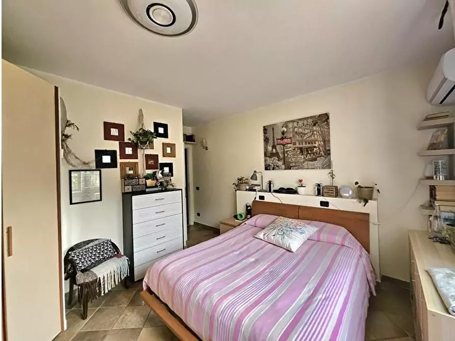 Immagine 17 di Villa in vendita  a Montignoso