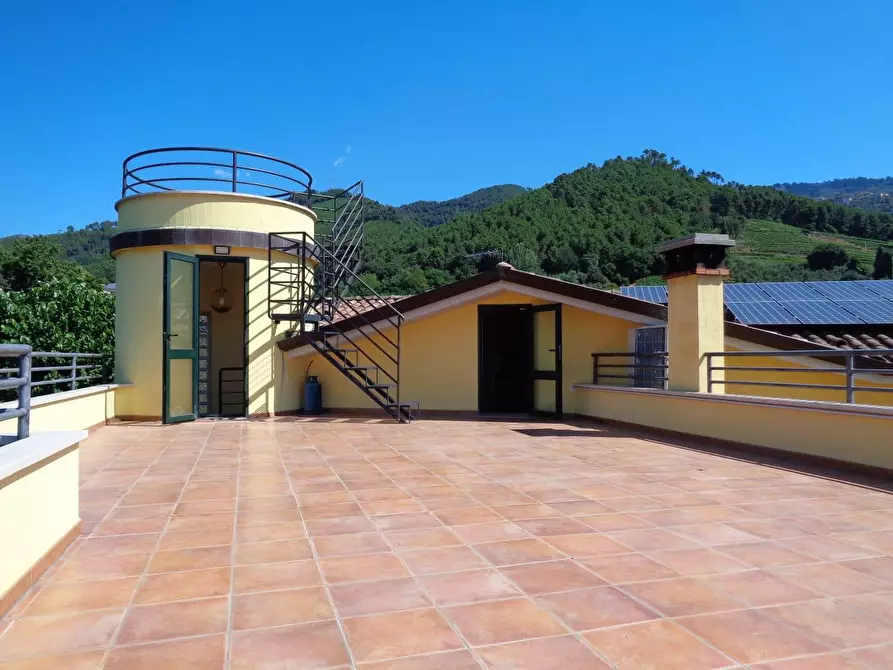 Immagine 29 di Villa in vendita  a Montignoso