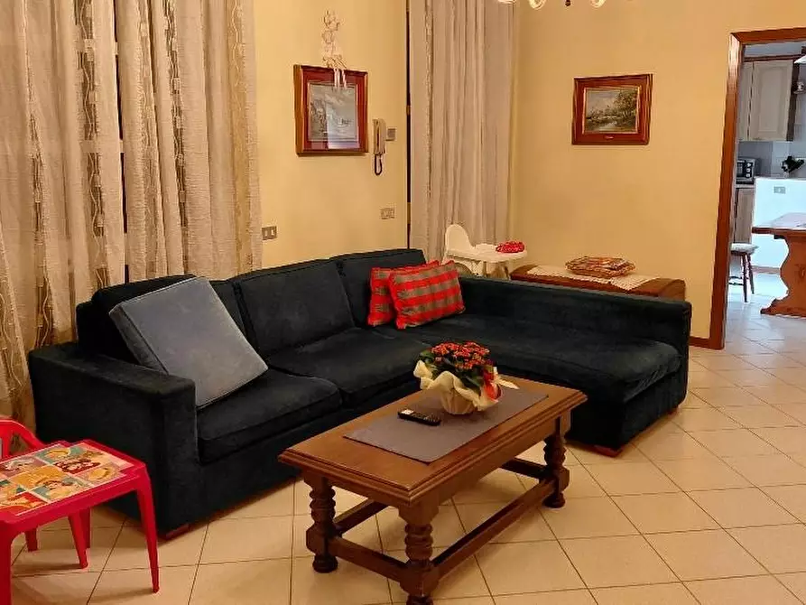 Immagine 10 di Casa indipendente in vendita  a Lamporecchio