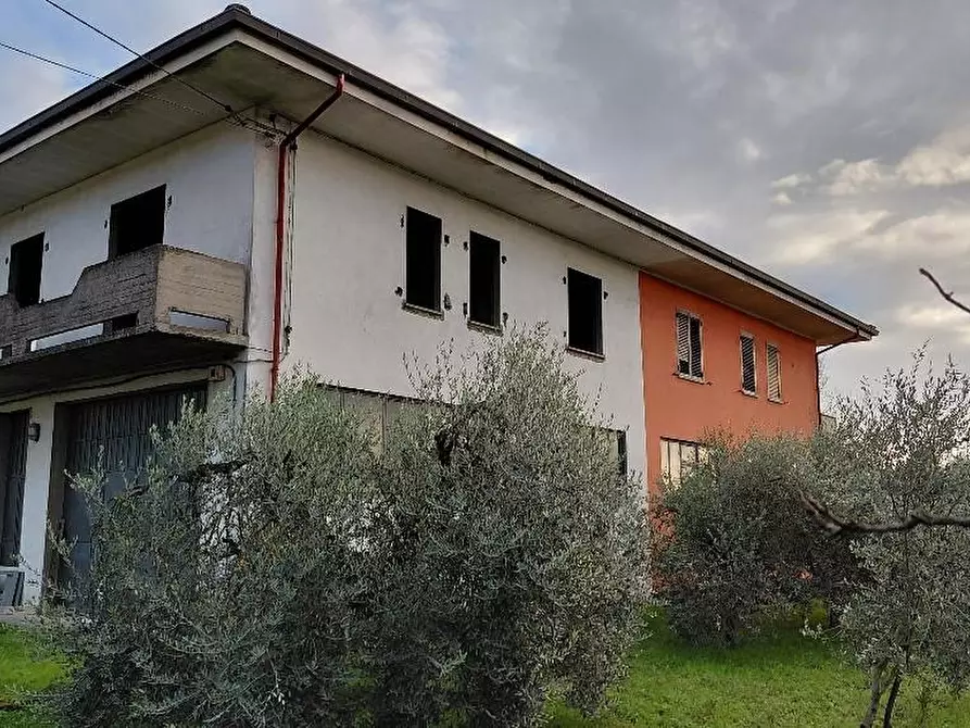 Immagine 26 di Casa indipendente in vendita  a Lamporecchio