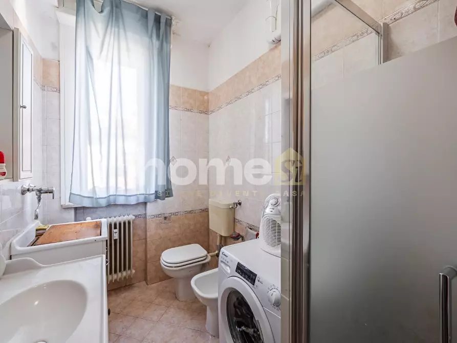 Immagine 25 di Appartamento in vendita  a Reggio Nell'emilia