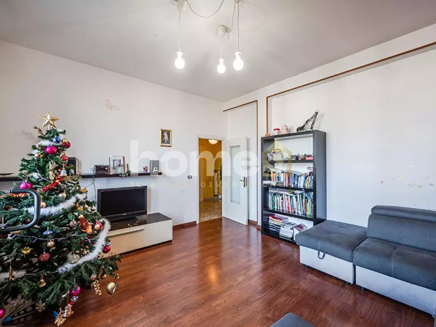 Immagine 6 di Appartamento in vendita  a Reggio Nell'emilia