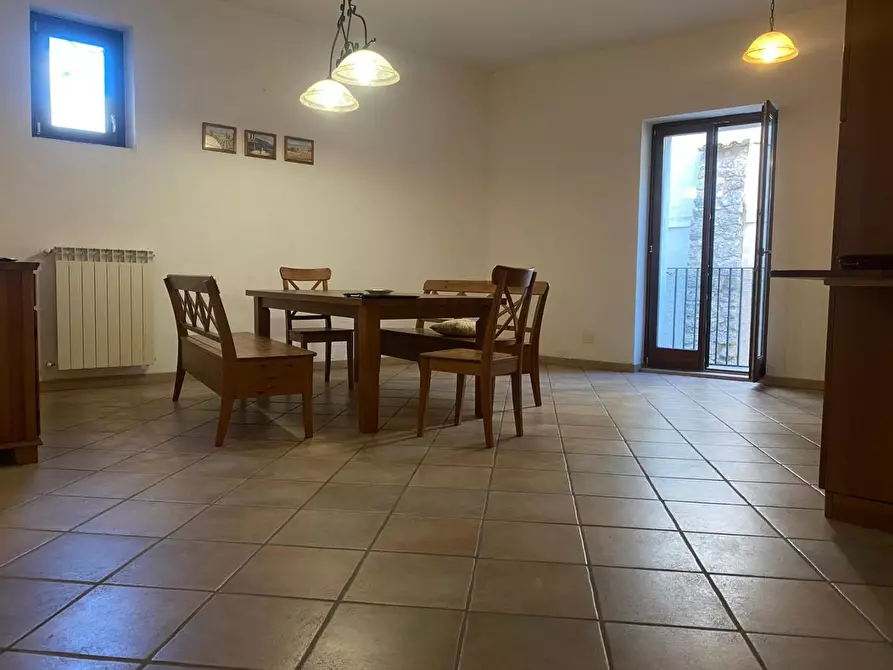 Immagine 2 di Appartamento in vendita  a Itri