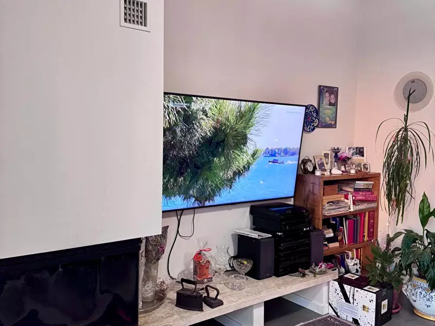 Immagine 6 di Villetta a schiera in vendita  a Massa