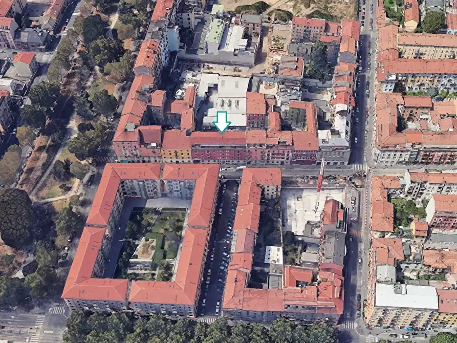 Immagine 2 di Locale commerciale in vendita  a Milano