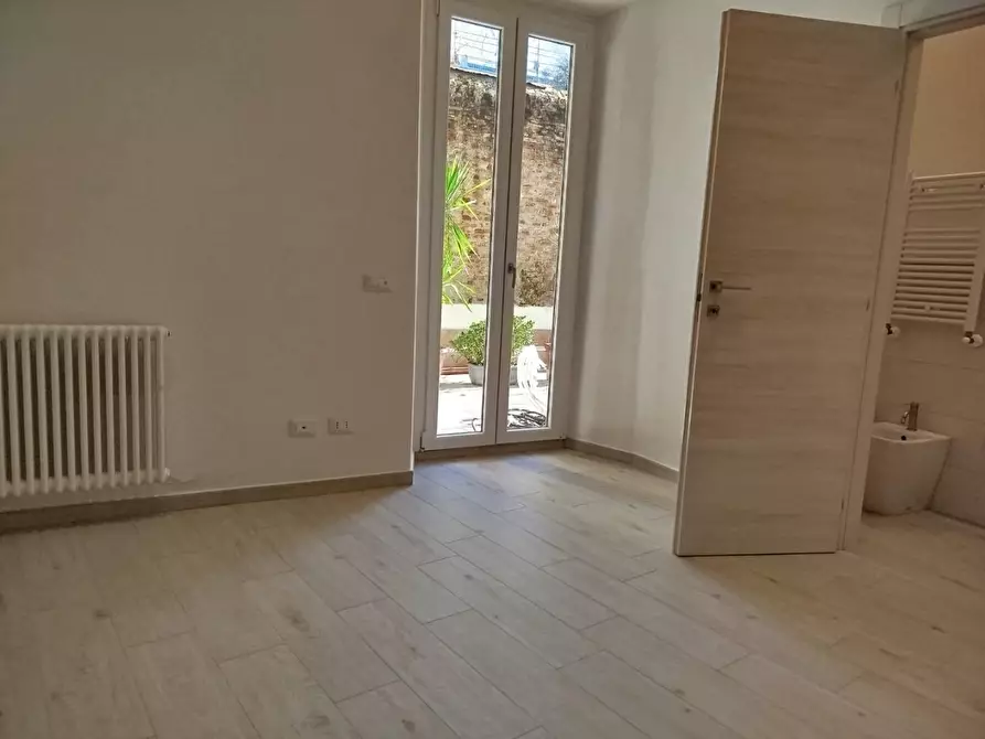 Immagine 8 di Ufficio in affitto  a Pisa