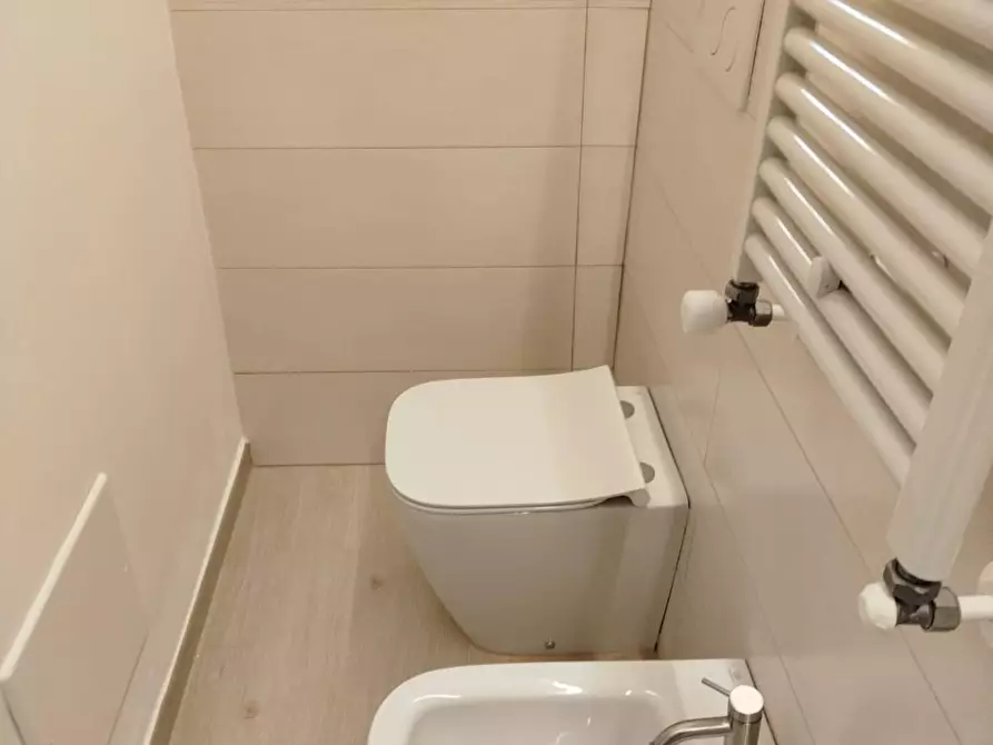 Immagine 7 di Ufficio in affitto  a Pisa