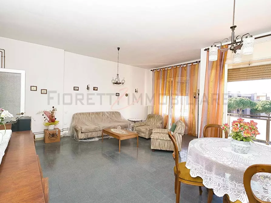 Immagine 2 di Appartamento in vendita  a Piombino