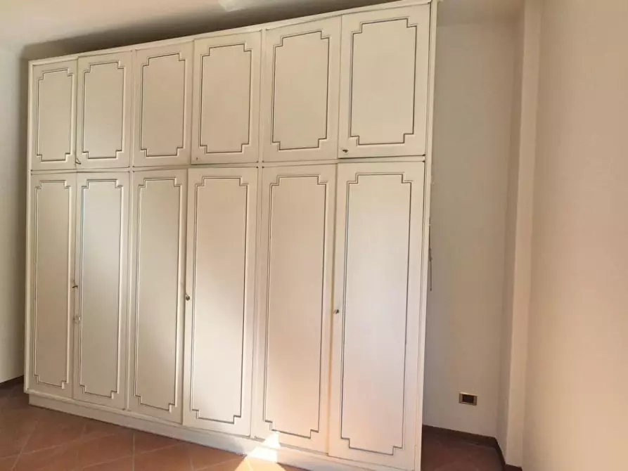 Immagine 17 di Appartamento in vendita  a Viareggio