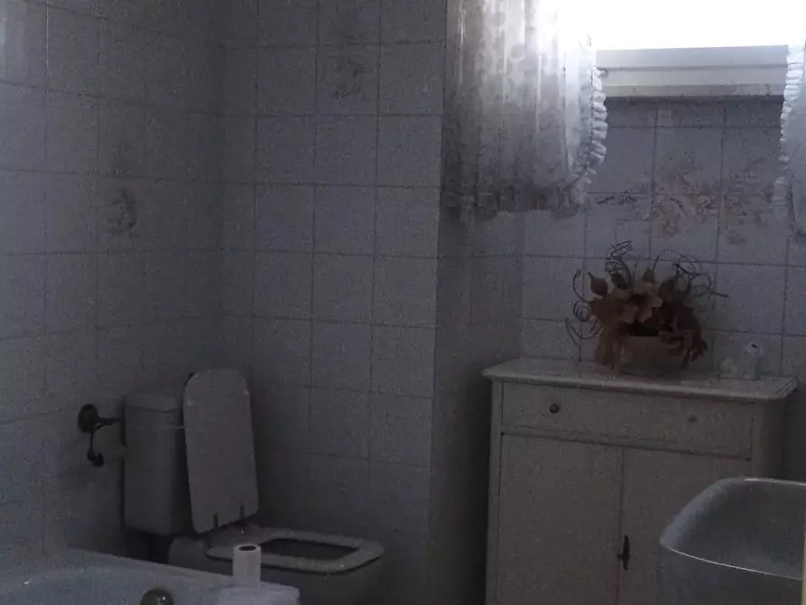 Immagine 25 di Appartamento in vendita  a Viareggio