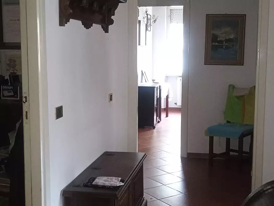 Immagine 13 di Appartamento in vendita  a Viareggio