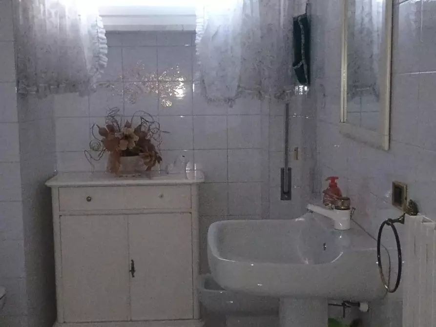 Immagine 24 di Appartamento in vendita  a Viareggio