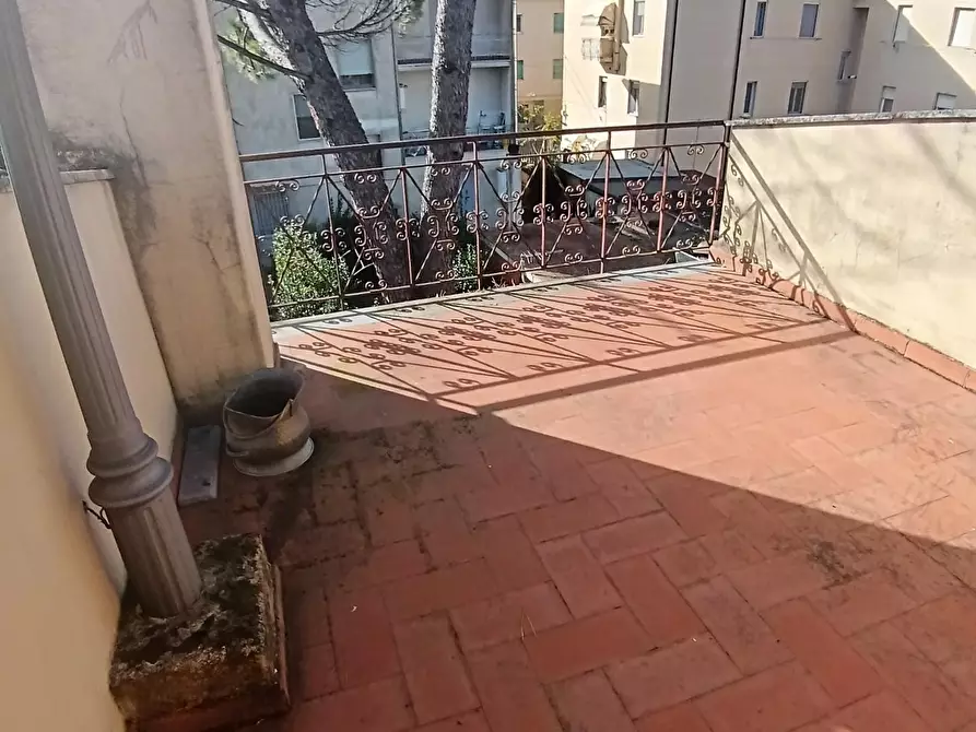 Immagine 2 di Villa in vendita  a Empoli
