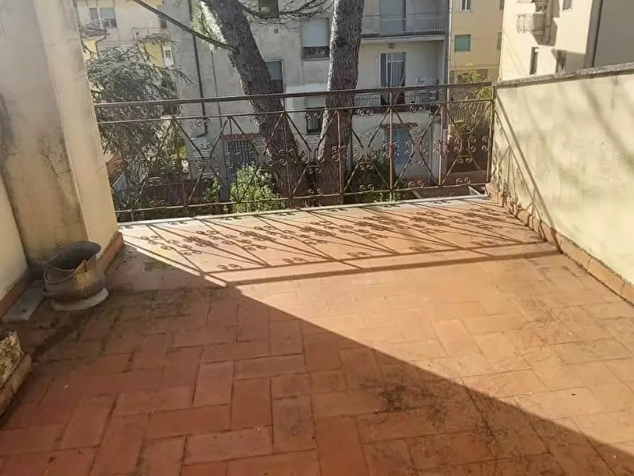 Immagine 3 di Villa in vendita  a Empoli