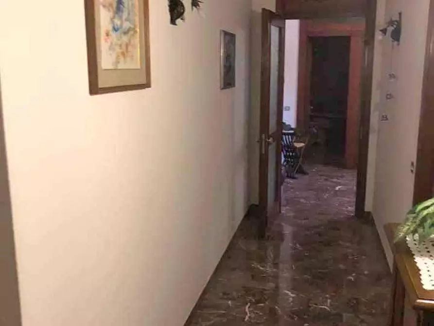 Immagine 27 di Appartamento in vendita  a Poggibonsi