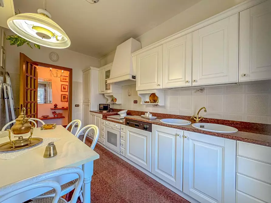 Immagine 10 di Appartamento in vendita  a Lamporecchio