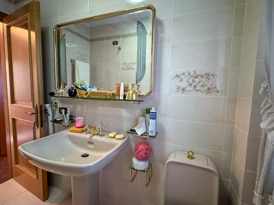 Immagine 20 di Appartamento in vendita  a Lamporecchio