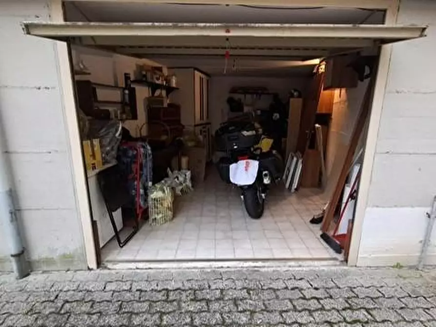 Immagine 22 di Appartamento in vendita  a Collesalvetti