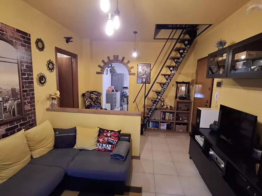 Immagine 1 di Appartamento in vendita  a Collesalvetti