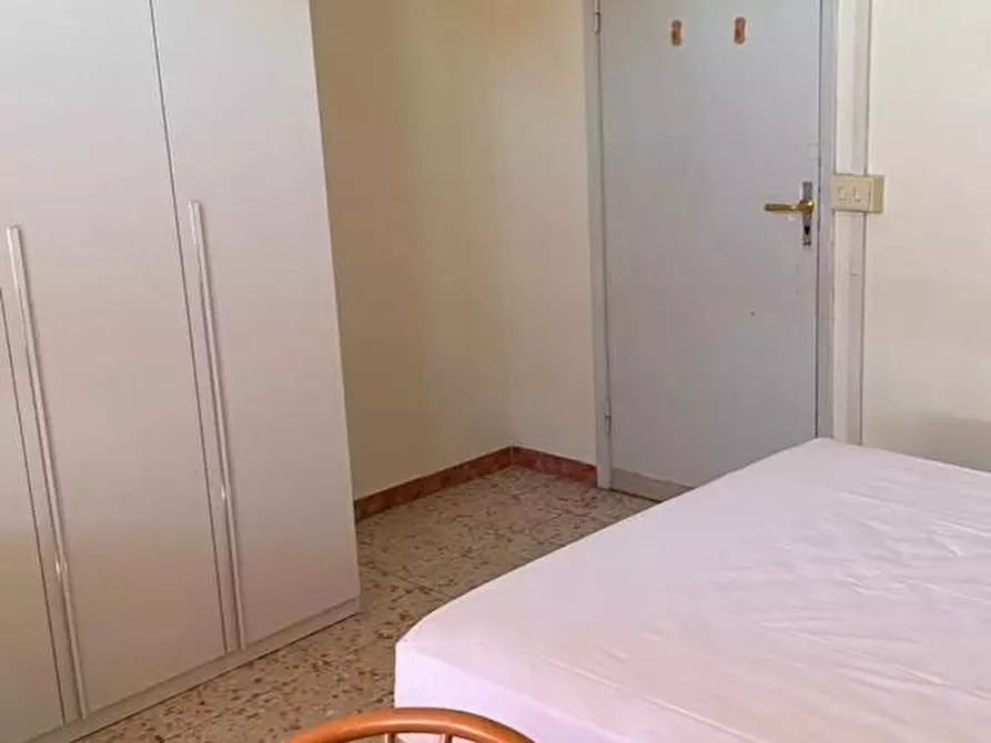 Immagine 6 di Appartamento in vendita  a Siena