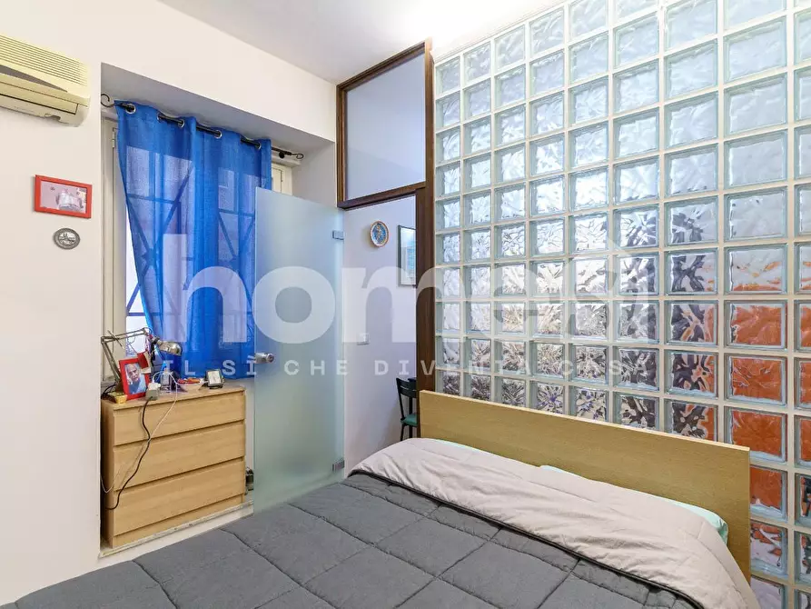 Immagine 15 di Laboratorio in vendita  a Catania