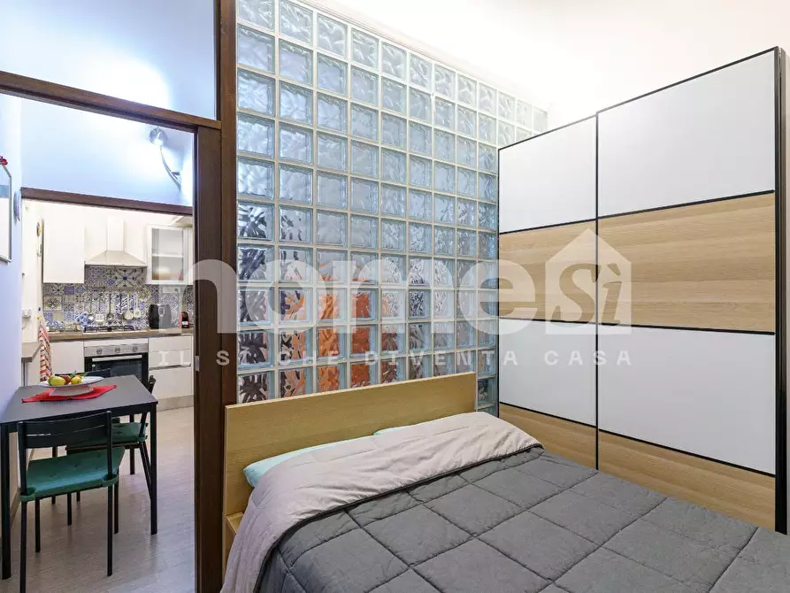 Immagine 14 di Laboratorio in vendita  a Catania