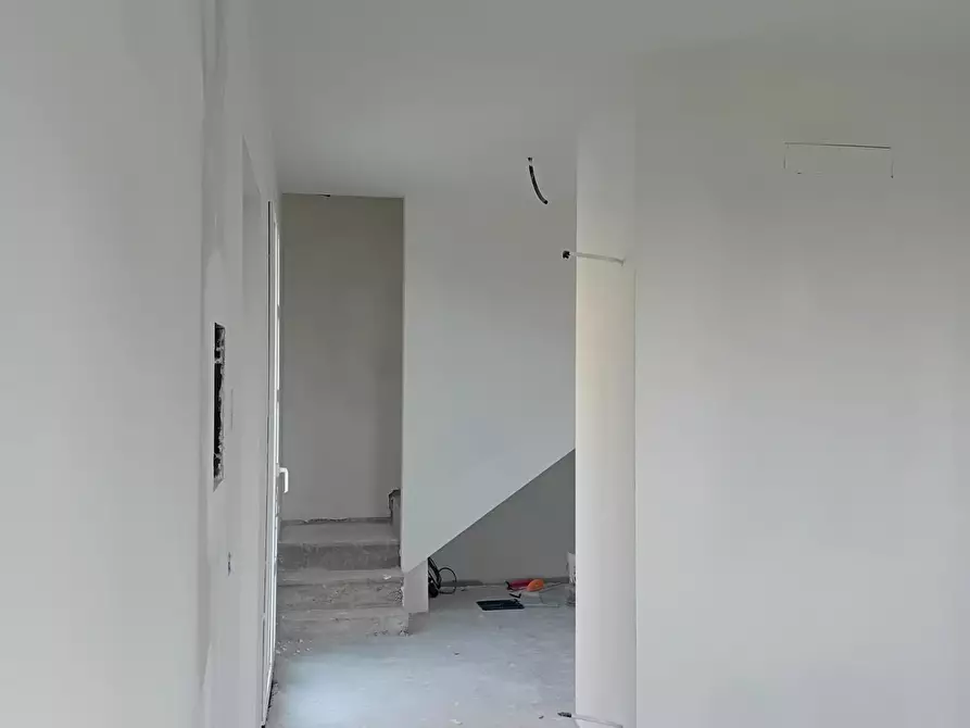 Immagine 4 di Villetta a schiera in vendita  a Campi Bisenzio