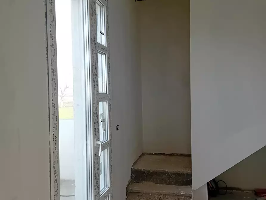 Immagine 6 di Villetta a schiera in vendita  a Campi Bisenzio