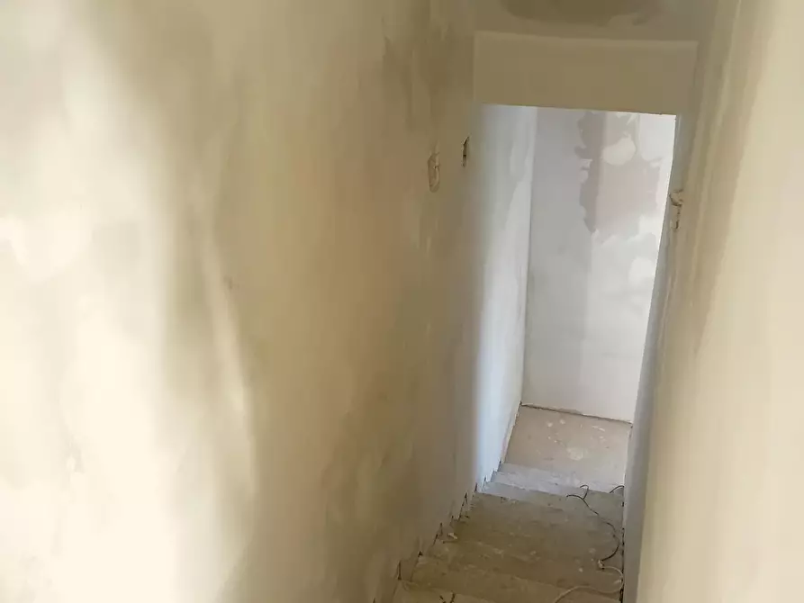 Immagine 9 di Villetta a schiera in vendita  a Campi Bisenzio