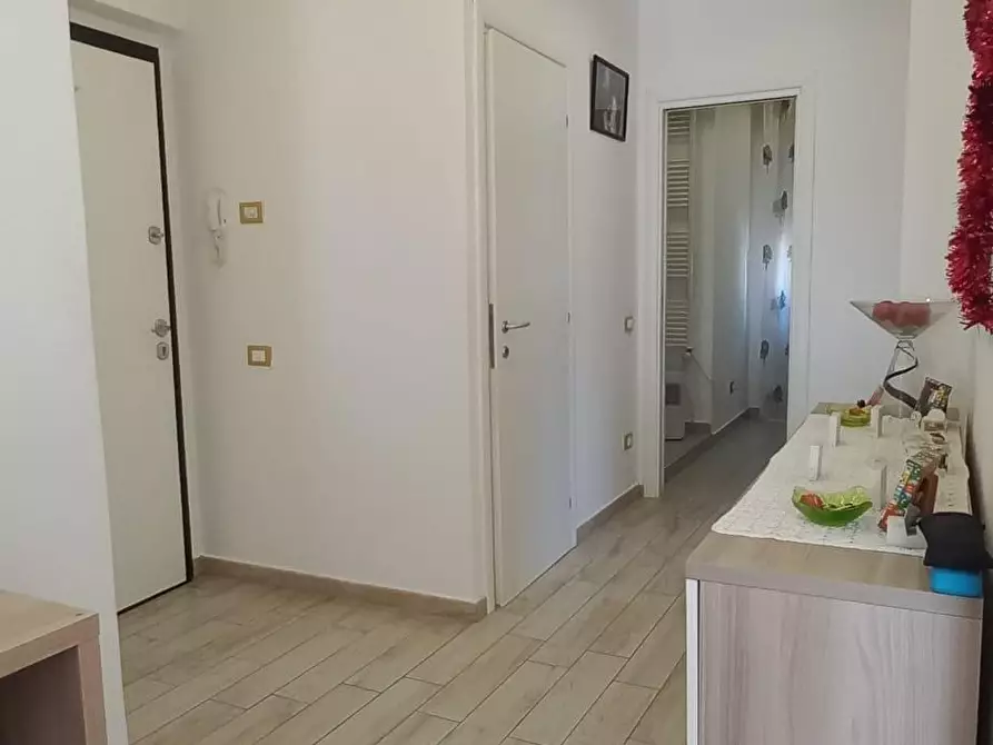 Immagine 4 di Appartamento in vendita  a Carrara