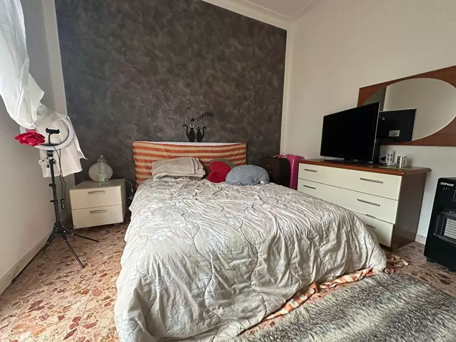 Immagine 33 di Casa trifamiliare in vendita  a Viareggio