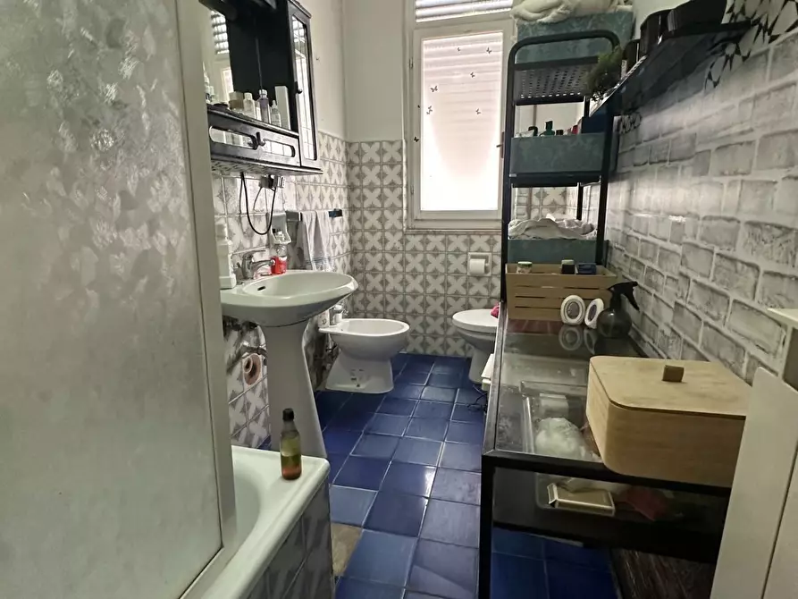 Immagine 38 di Casa trifamiliare in vendita  a Viareggio