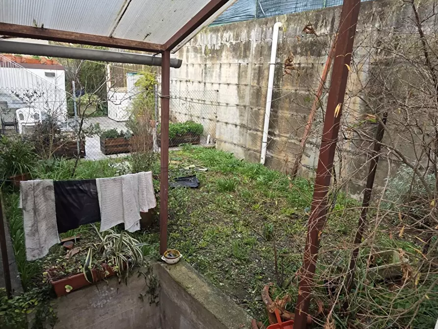 Immagine 11 di Terratetto in vendita  a Lucca