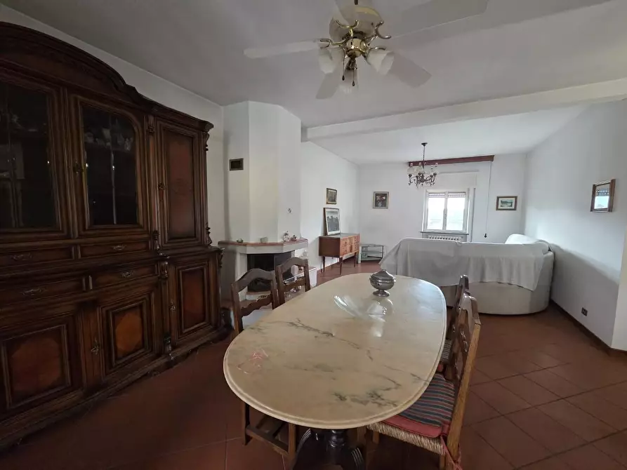 Immagine 45 di Terratetto in vendita  a Lucca