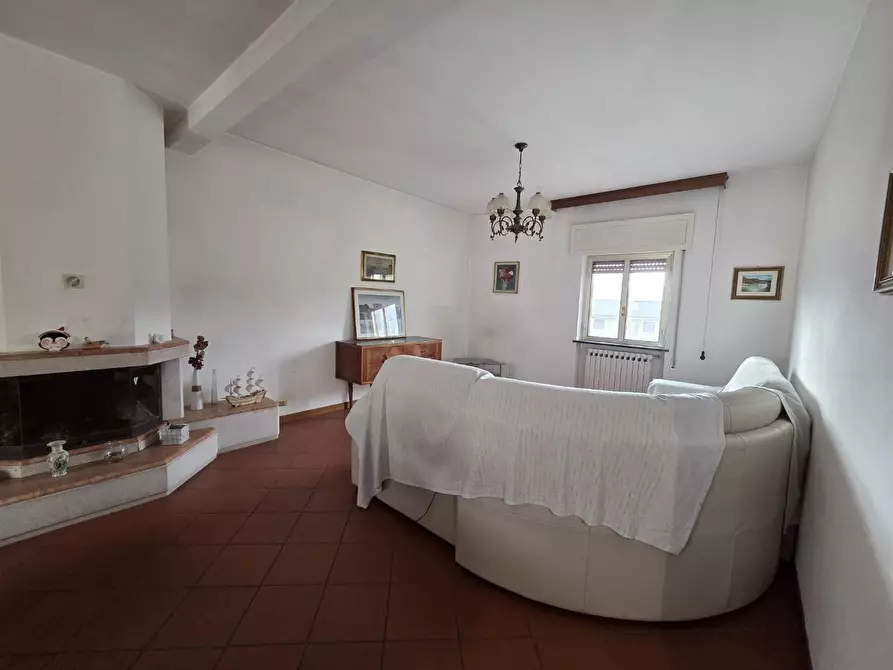 Immagine 35 di Terratetto in vendita  a Lucca