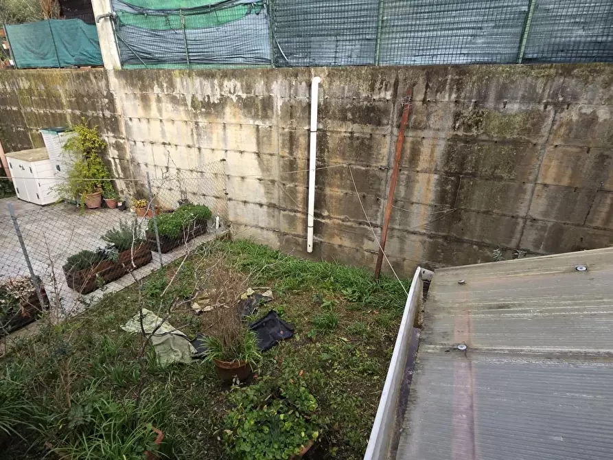 Immagine 12 di Terratetto in vendita  a Lucca