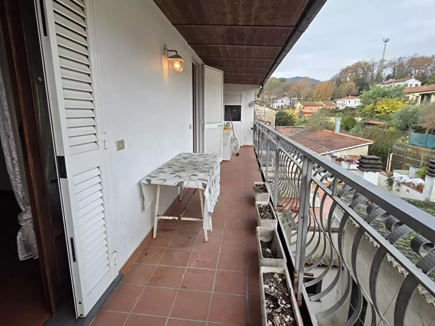 Immagine 33 di Terratetto in vendita  a Lucca